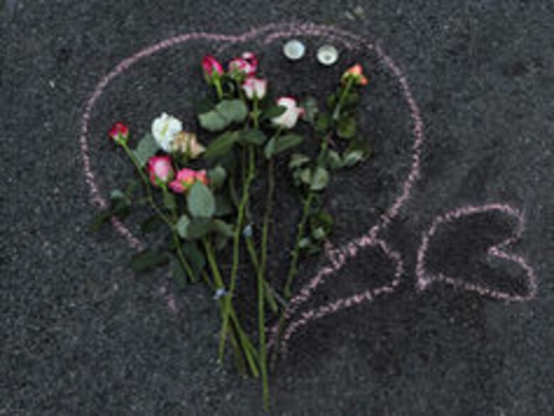 Policía detiene a dos personas en investigación sobre atentado de Niza