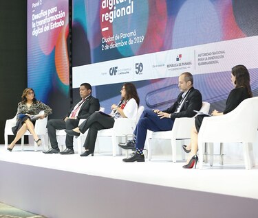 Panamá intenta digitalizarse y ser un ‘hub’ regional