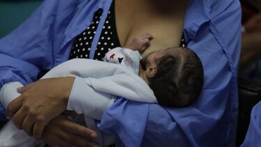 Resaltan importancia de la lactancia materna