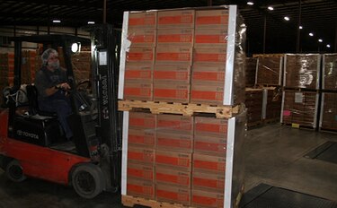 John Bolton: Estados Unidos va a transportar ayuda humanitaria para Venezuela