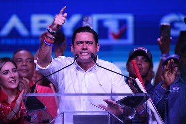 Dinero y política: la campaña de Gaby Carrizo recaudó $6.4 millones menos que la de Cortizo