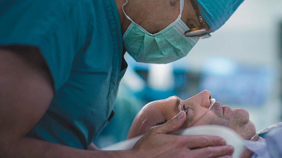 Dr. Q: El hombre que venció al destino