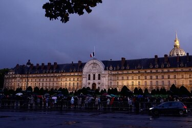 Homenaje popular al expresidente francés Jacques Chirac