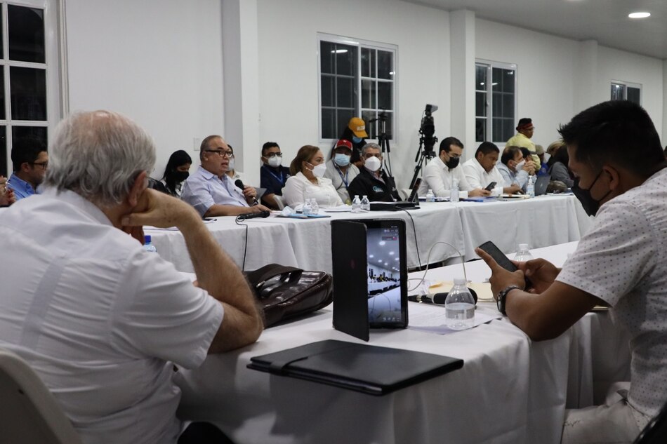La Iglesia católica afirma que no excluye a nadie de la mesa de diálogo