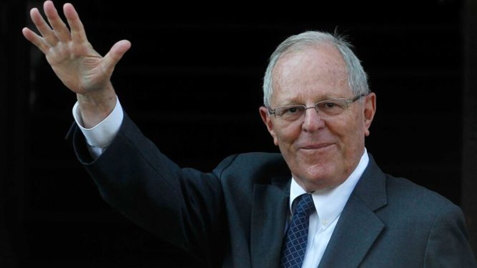 Congreso de Perú debate si acepta la renuncia de Kuczynski