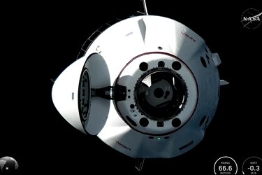 La misión Crew-12 se acopla con éxito a la EEI a bordo de la cápsula Dragon de SpaceX