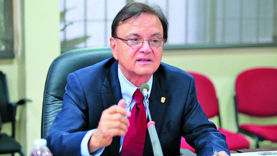 Fiscales, impedidos de investigar a Roberto Roy