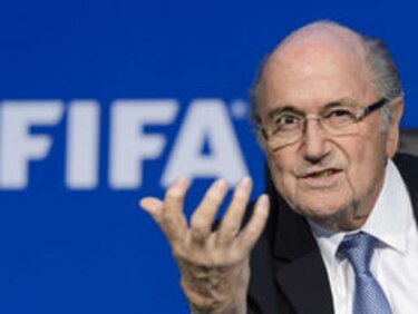 Policía suiza realiza operativo en FIFA por caso Blatter