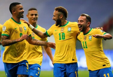 De Boer visualiza una final en la que se hablará portugués