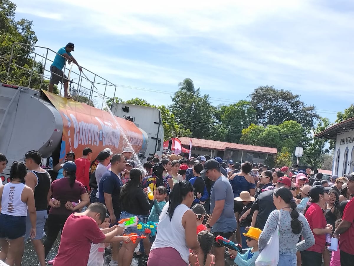 Avanza iniciativa que otorgaría fondos públicos a todas las juntas de carnaval en Panamá