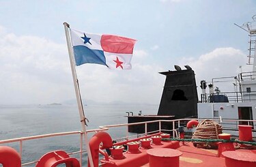 Estados Unidos pide a Panamá retirar banderas a barcos iraníes que han sido sancionados