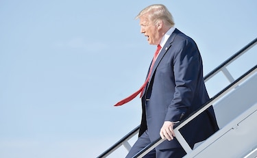 Trump ataca inmigración luego del mitin de Tulsa