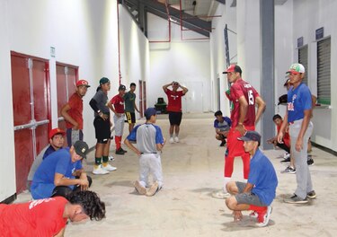 Novena juvenil chiricana entrena pese a obstáculos