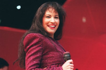 Hermanos de la fallecida cantante Selena se enfrentan en una demanda millonaria en Estados Unidos