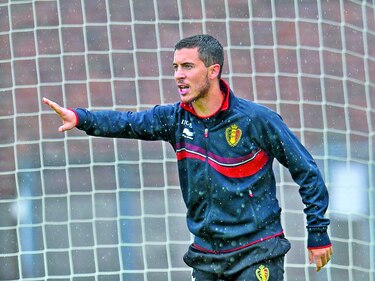 Inglaterra y Bélgica trazan su camino