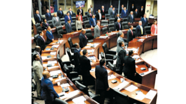 Finaliza conformación de comisiones legislativas