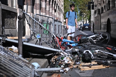Miles de arrestos, violencia al alza y otras claves de la protesta estudiantil en Francia