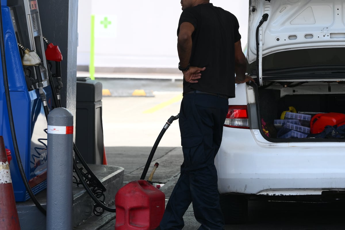 Gobierno ajustará tope de subsidio al combustible tras quejas de transportistas