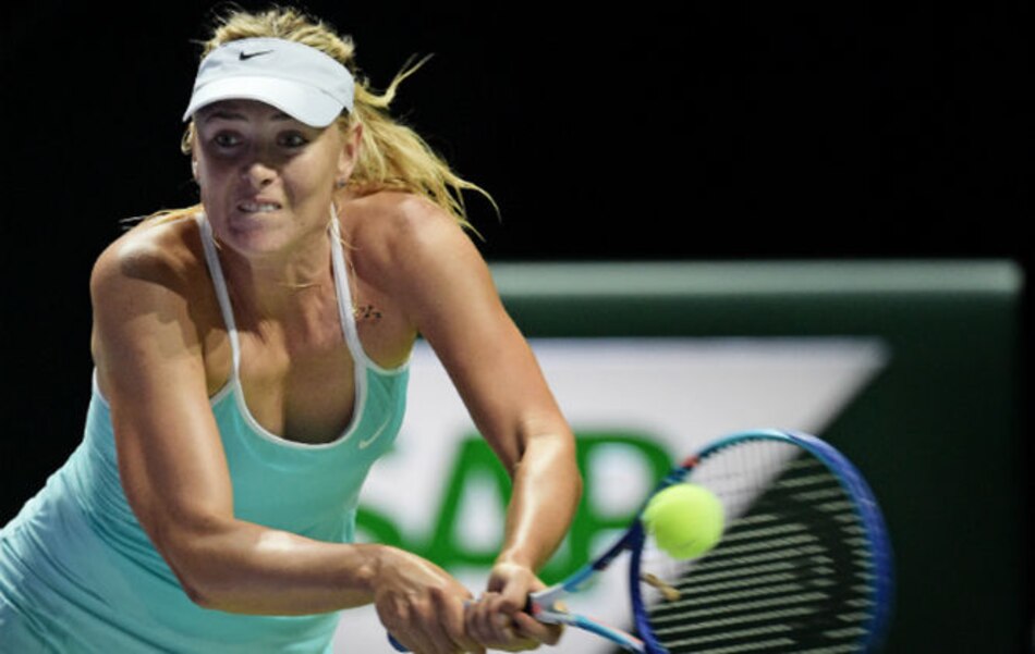 Sharapova supera a Radwanska y Halep a Pennetta