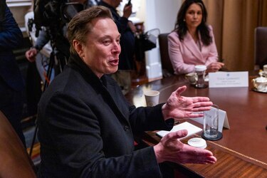 El departamento de Elon Musk gestiona las ‘visas doradas’ para migrantes millonarios