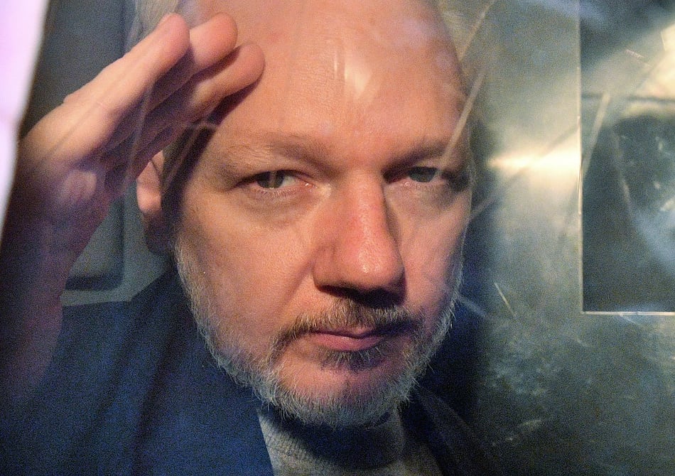 Juicio de extradición de Assange, interrumpido debido al covid-19