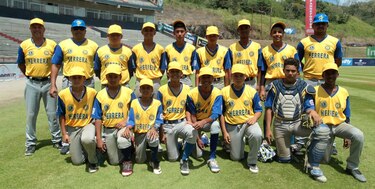 Clásico de Azuero en la final del béisbol preintermedio
