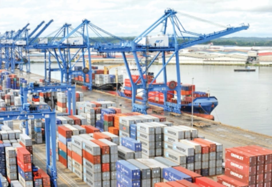 Exportaciones caen 3.3%