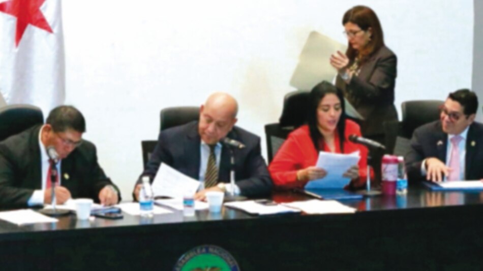 Subcomisión de AN recibirá aportes para ley de vapeo