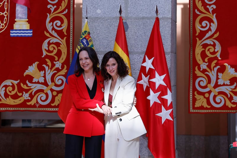 María Corina Machado recibe la Medalla de Oro de Madrid: ‘Siento que hoy empieza nuestro retorno’