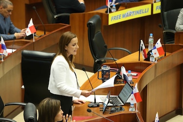 Vamos pone al Parlacen en la mira: denuncian opacidad y gasto de más de $1 millón al año