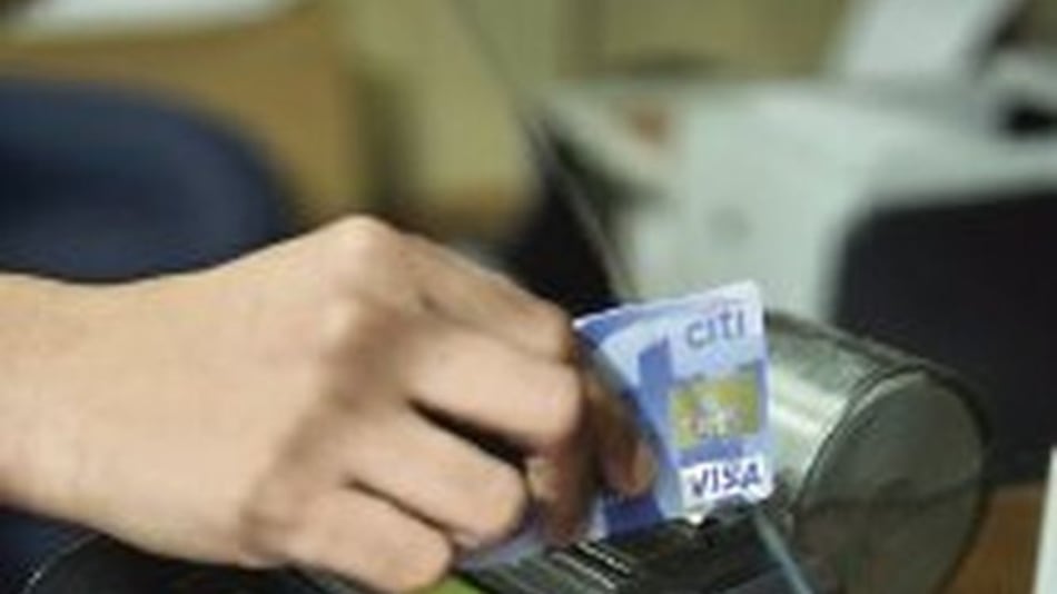 Consumo personal impulsa crédito