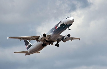 El repentino fin de Spirit, la ‘evolucionaria’ aerolínea que popularizó el modelo de bajo costo