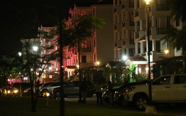 Catorce heridos, tres de gravedad, deja explosión en edificio de Costa Sur