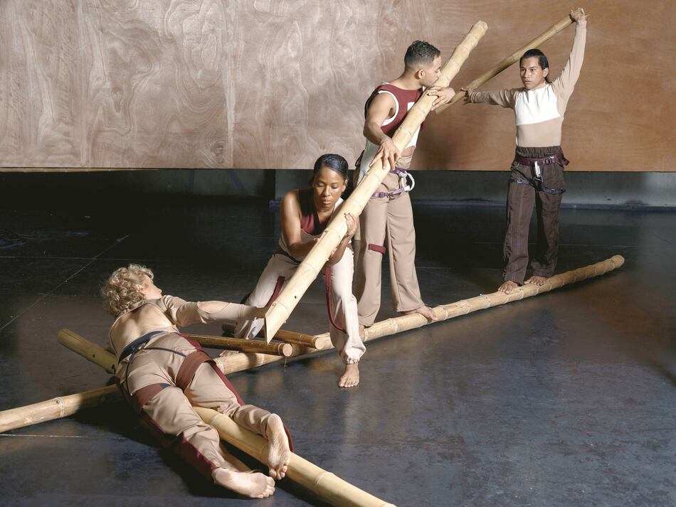 I~tension, equilibrio entre la danza vertical y contemporánea