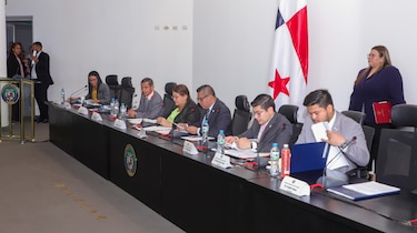 Subcomisión discutirá proyecto que busca la no reelección del rector en universidades
