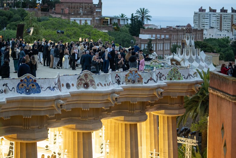 Fotos: El Park Güell de Barcelona acoge hoy el desfile de la colección Crucero 2025 de Louis Vuitton