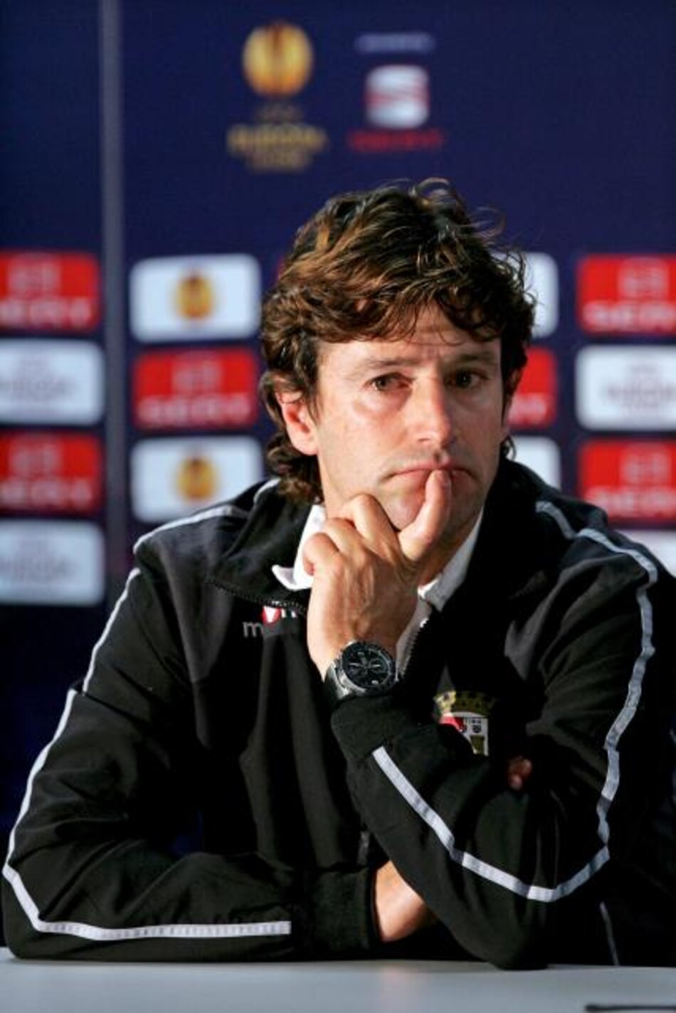 Técnico Paciencia avala la llegada de Kaká al Deportivo La Coruña