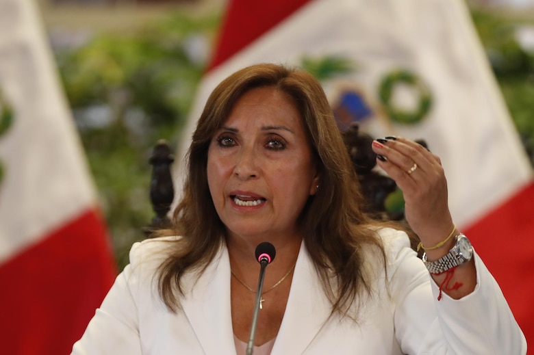 La casa de la presidenta de Perú es allanada por la Fiscalía y la Policía