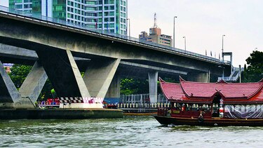 Edificios hunden suelo de Bangkok