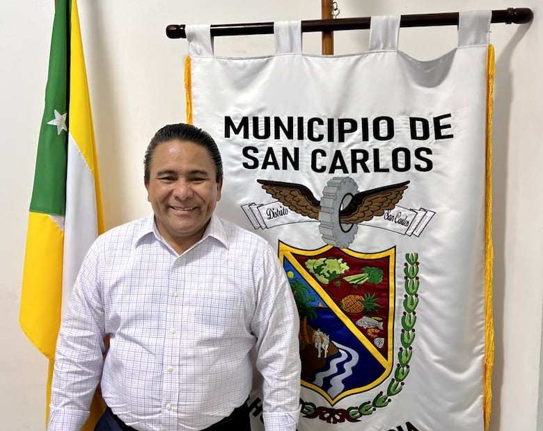 ¿Regresa la descentralización paralela? El MEF transfirió al menos $6.1 millones a ciertos municipios