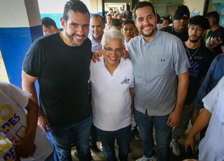 Votó Willie Bermúdez, precandidato a la Alcaldía de Panamá por el Partido Panameñista