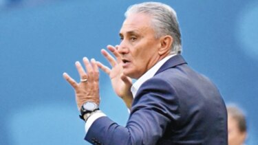 Brasil sufrió al ganar en los descuentos