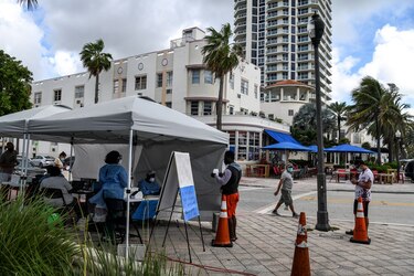 Florida alcanza nuevo récord con 186 fallecidos por coronavirus en un día