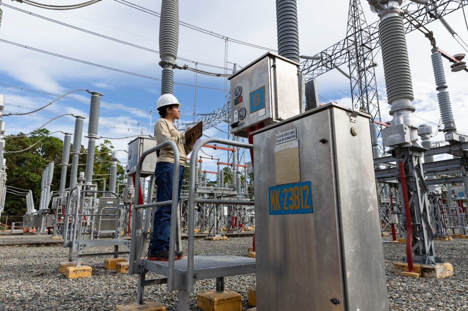 Fitch reduce calificación de Etesa por retrasos en pagos por $12.8 millones