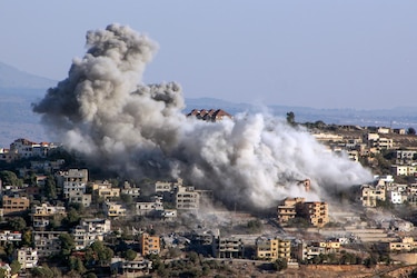 Israel destruye bases subterráneas de Hizbulá en el sur de Líbano y prosigue su ofensiva