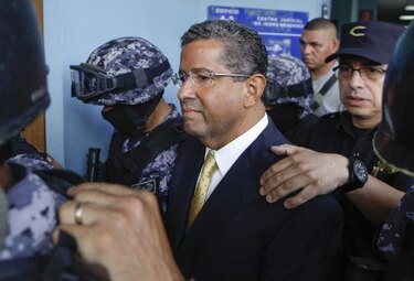 Juez de El Salvador concede arresto domiciliario a ex presidente Francisco Flores
