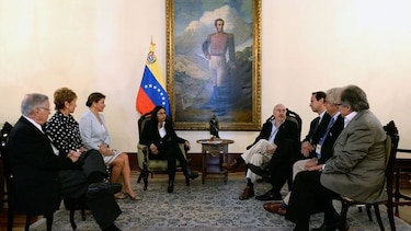 Mireya Moscoso pide que no haya demora en conocer los resultados de comicios legislativos