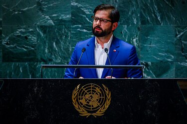 Boric anuncia una ley de aborto legal para Chile