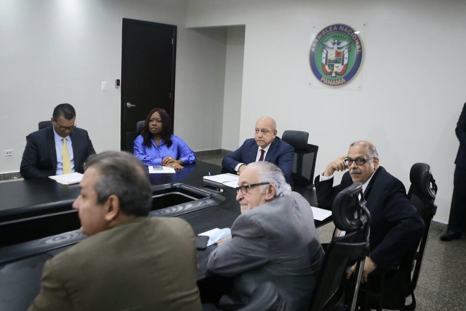 La Asamblea Nacional se ofrece como un ‘espacio de mediación’, tras reunión con el Conep 