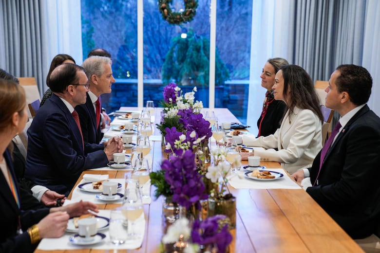 María Corina Machado agradece el apoyo de Estados Unidos para salir de Venezuela y pide la ayuda del mundo contra Maduro